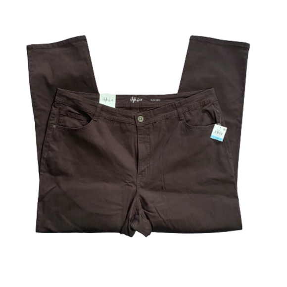 NWT Style & Co Plus Slim Leg Jeans - Picture 3 of 4